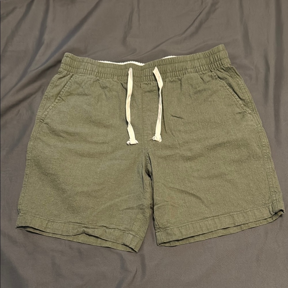 Old Navy Green Athletic Shorts with Elastic Waistband